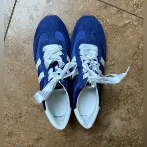 JSlides low top sneaker | size 8.5